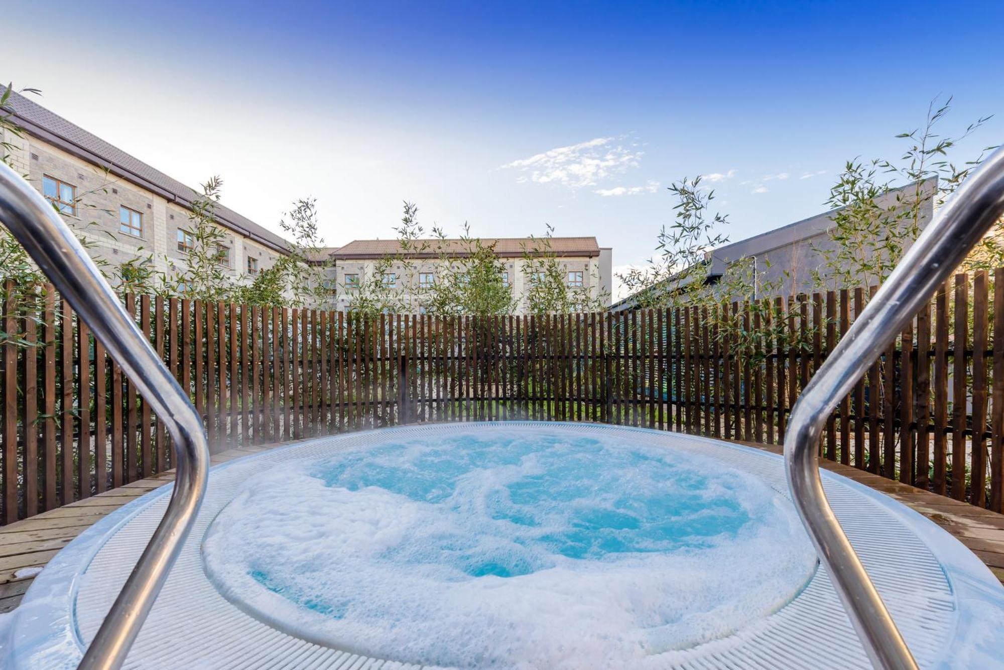 גלוואיי Clybaun Hotel מראה חיצוני תמונה