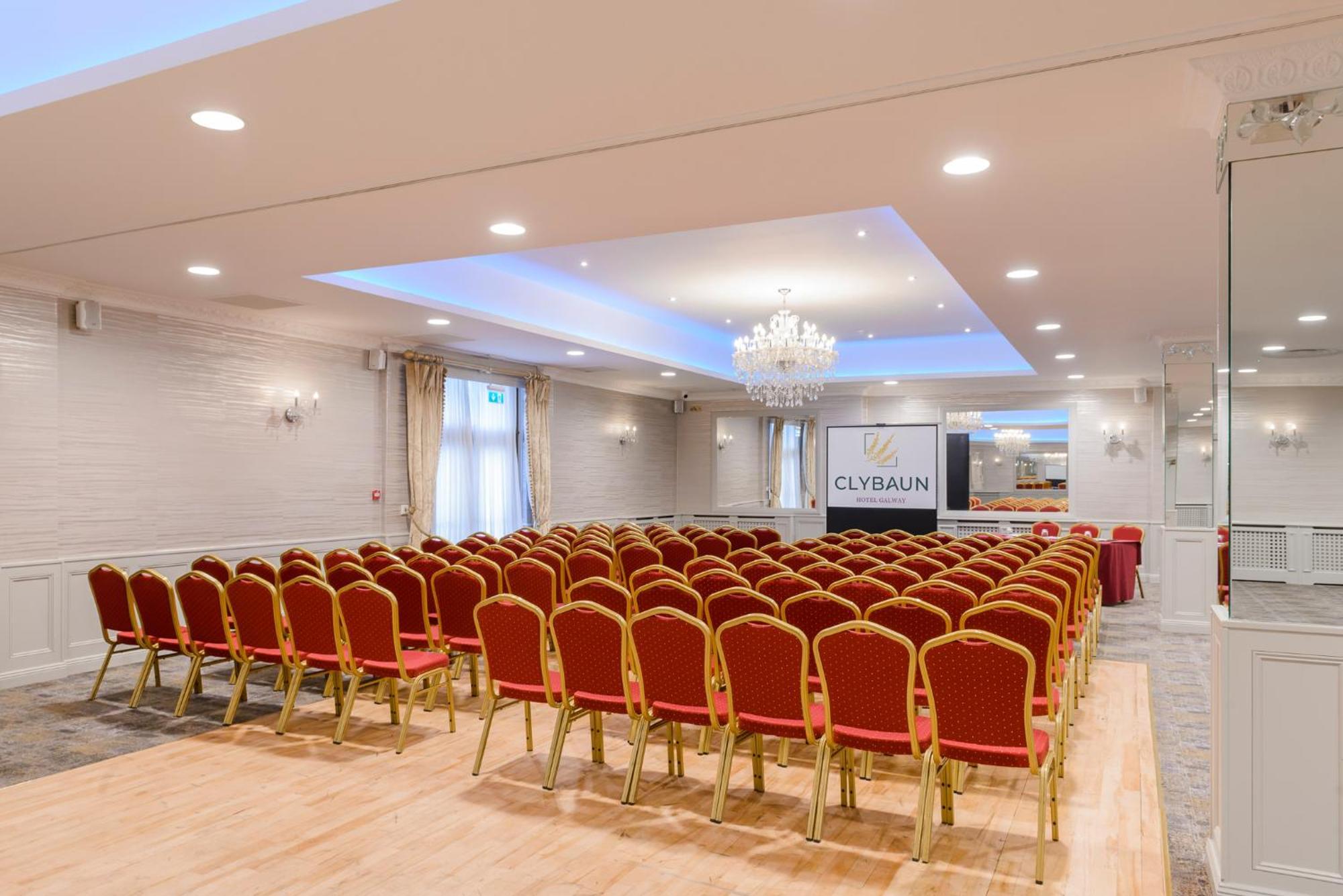 גלוואיי Clybaun Hotel מראה חיצוני תמונה