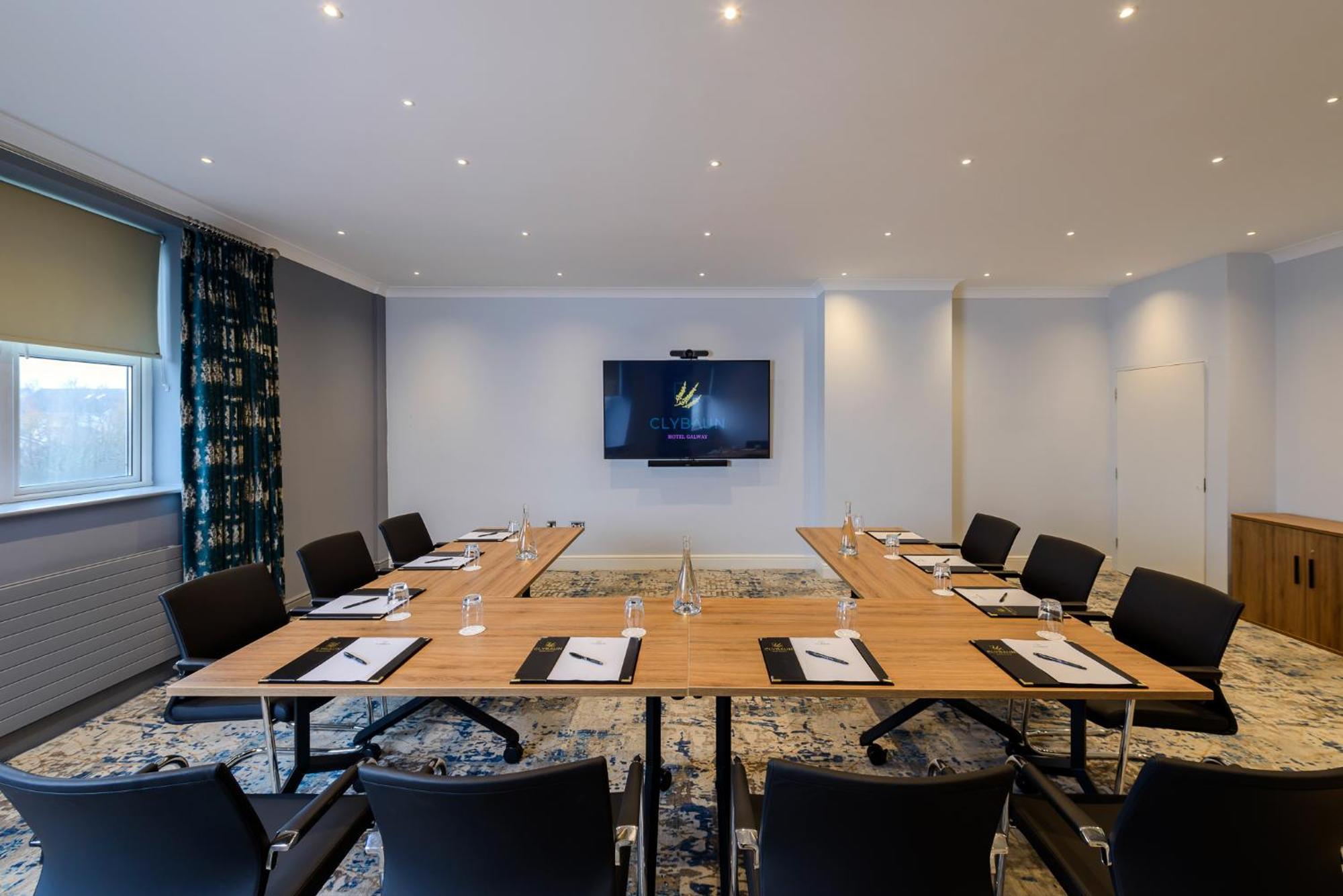 גלוואיי Clybaun Hotel מראה חיצוני תמונה